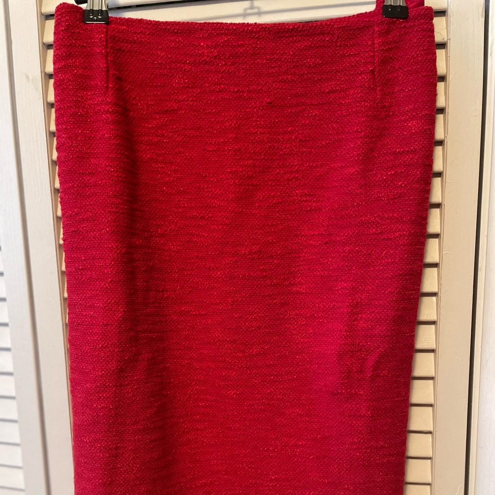St. John Boucle knit skirt pencil skirt